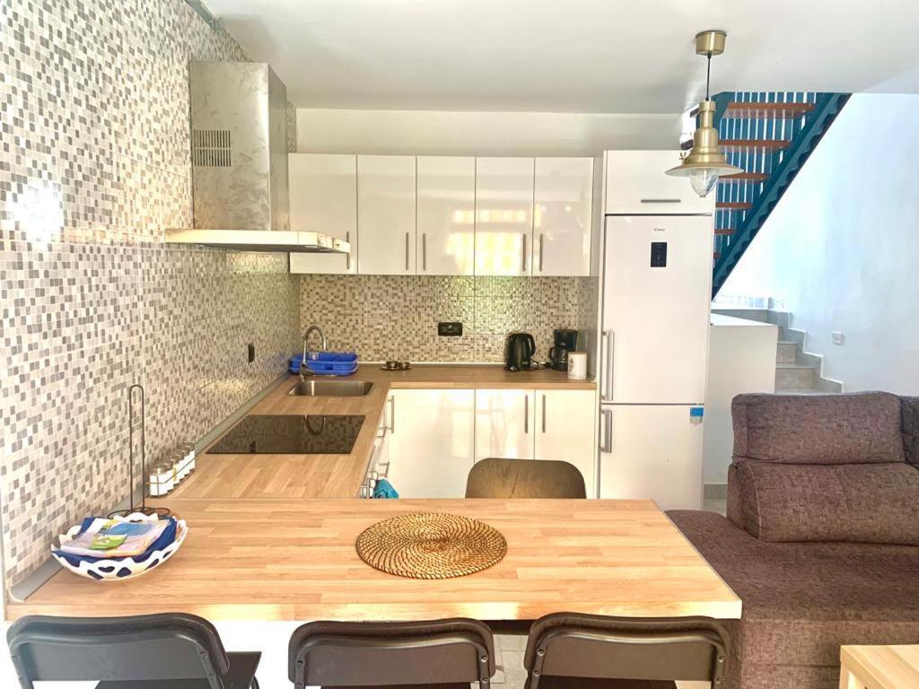 Duplex-Bungalow In Playa De Las Americas,3 Minutes Near The Best Beaches In Tenerife Ngoại thất bức ảnh